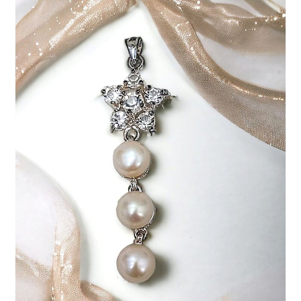 Crystals & Genuine Pearls STAR Pendant Silver Faux Diamonds Elegant Avante Garde